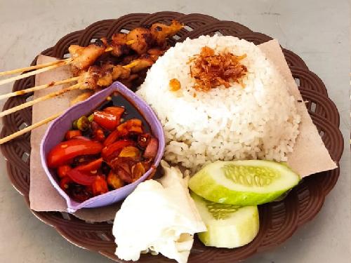 Kedai Vivian's Family: Santap Kopi Hangat di Jantung Cilacap