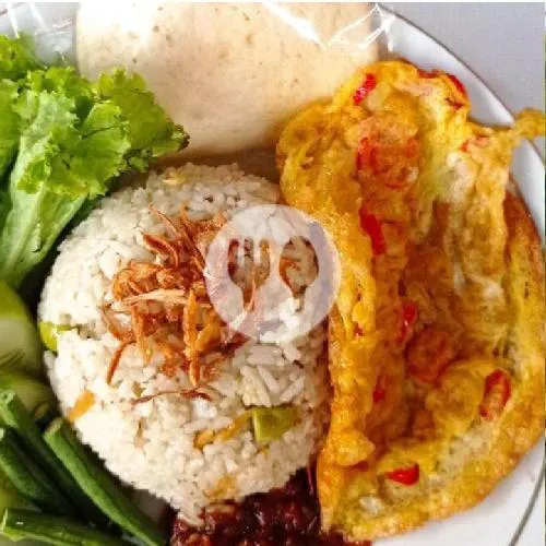 Nasi Liwet / Biasa  + Telor ( Dadar/ Ceplok ) + 1 Gelas Air Mineral