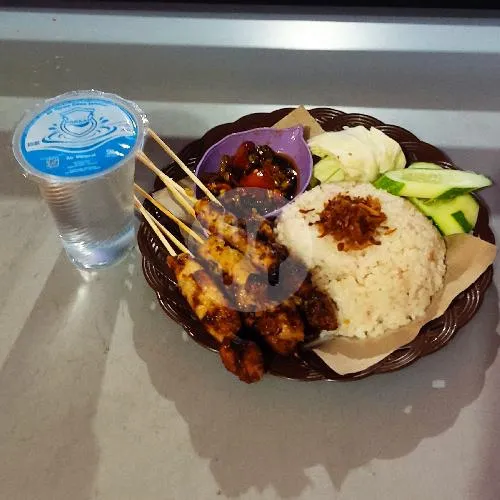 Nasi Liwet / Biasa + Sate Ayam Maranggi (6 Tusuk) + 1 Gelas Air Mineral