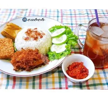 Nasi Liwet / Biasa + Ayam Semur Goreng + Es Teh